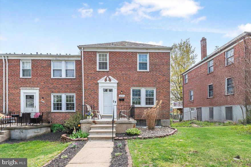 Academy Heights Neighborhood - All Brick End Unit!  Beautiful Wood Floors as you enter the home on the main level into the Living Room, Large Dining Room and Kitchen with Granite Counters - the Kitchen Back Door leads to a Rear Deck.  The wood stairs at the foyer entrance lead to the 3 Bedrooms with the continuation of the beautiful wood floors and Full Bathroom on the upper level.  The lower level entrance is in the kitchen and lower level backdoor.  As you enter the lower level there is a large family room/game room or office with carpet, full bathroom and laundry room which has a door to the nice size backyard.  Enjoy the added benefit of extra parking just across the street of this home, offering ease and convenience for visitors or multiple vehicles.
This home is adorable and move-in ready for its new owners!!