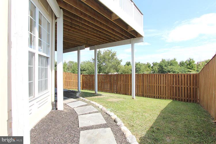 LANSDOWNE ON THE POTOMAC - Residential Lease