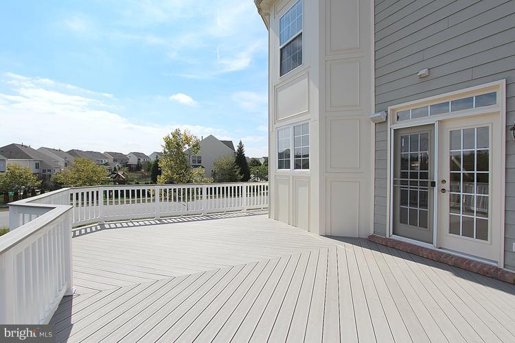 LANSDOWNE ON THE POTOMAC - Residential Lease