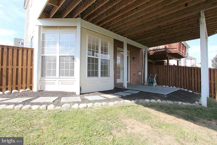 LANSDOWNE ON THE POTOMAC - Residential Lease