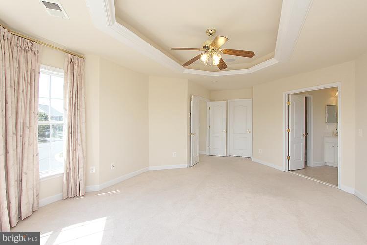 LANSDOWNE ON THE POTOMAC - Residential Lease