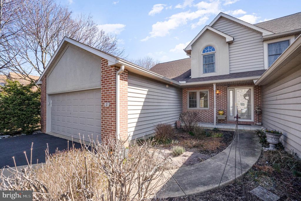 Photo of 2 CARDIFF CT, LITITZ, PA 17543 (MLS # PALA2031894)