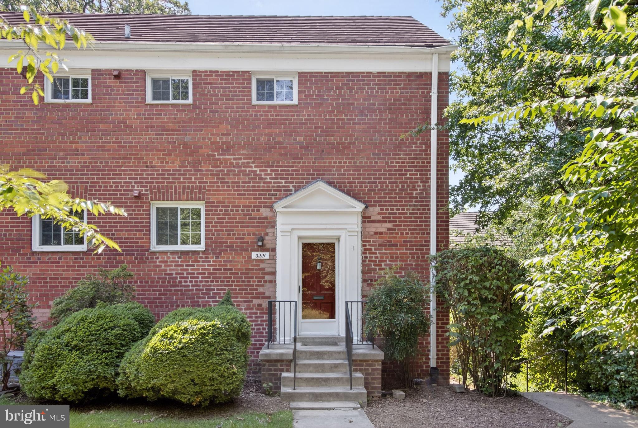 3221 VALLEY DRIVE 712