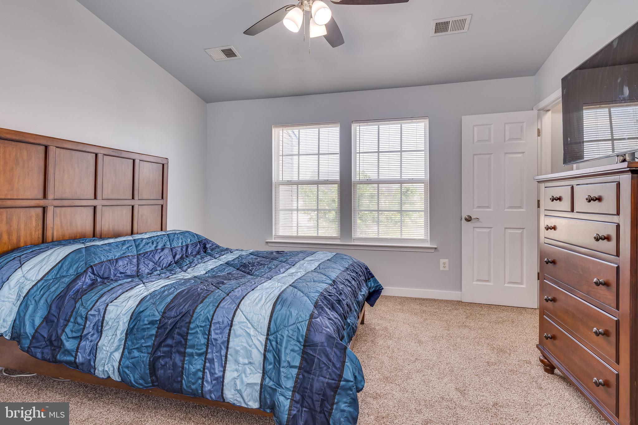 LAKELAND PLACE - Residential