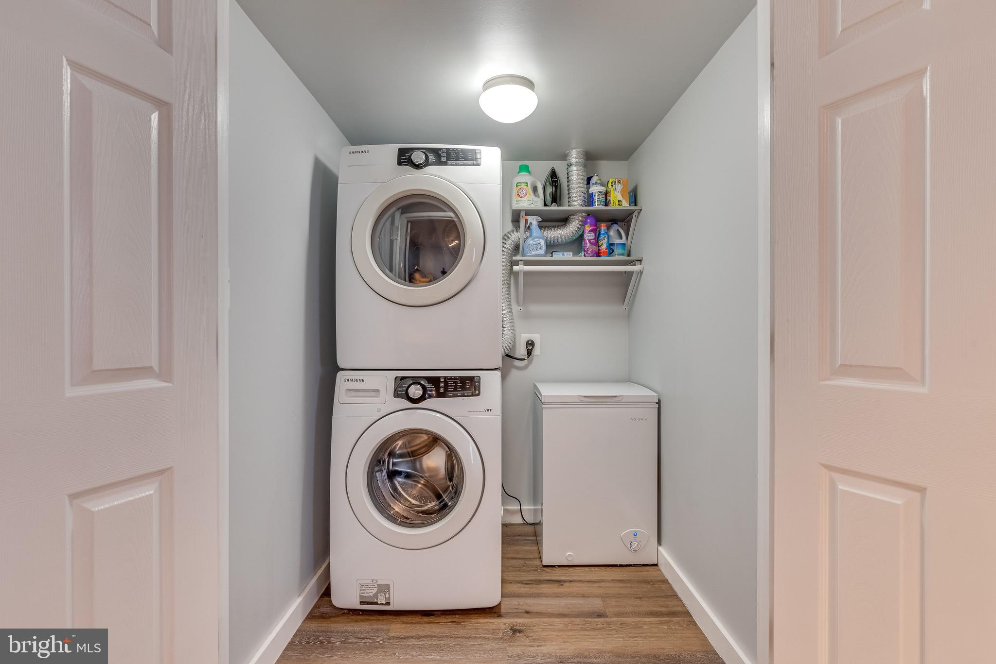 LAKELAND PLACE - Residential