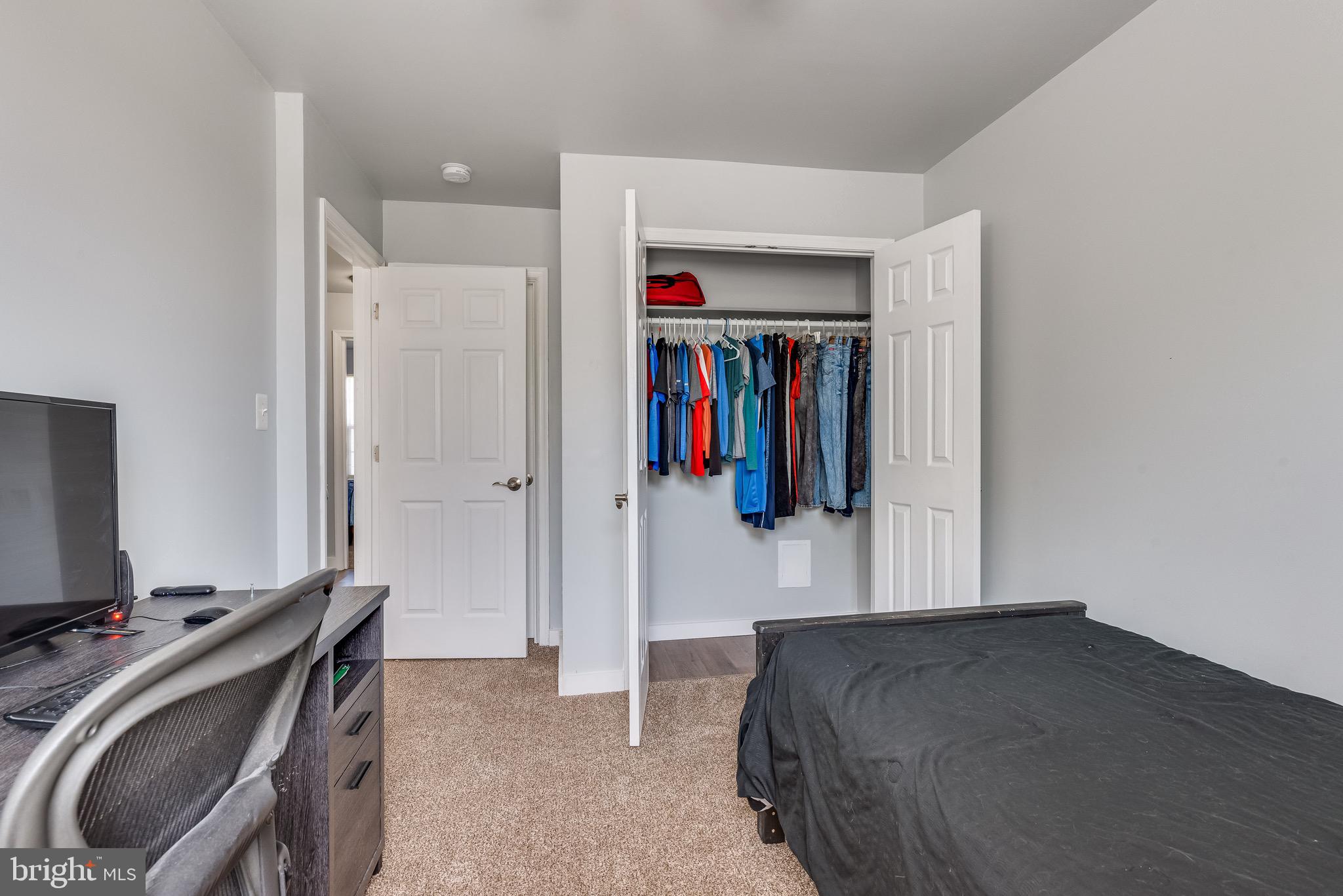 LAKELAND PLACE - Residential