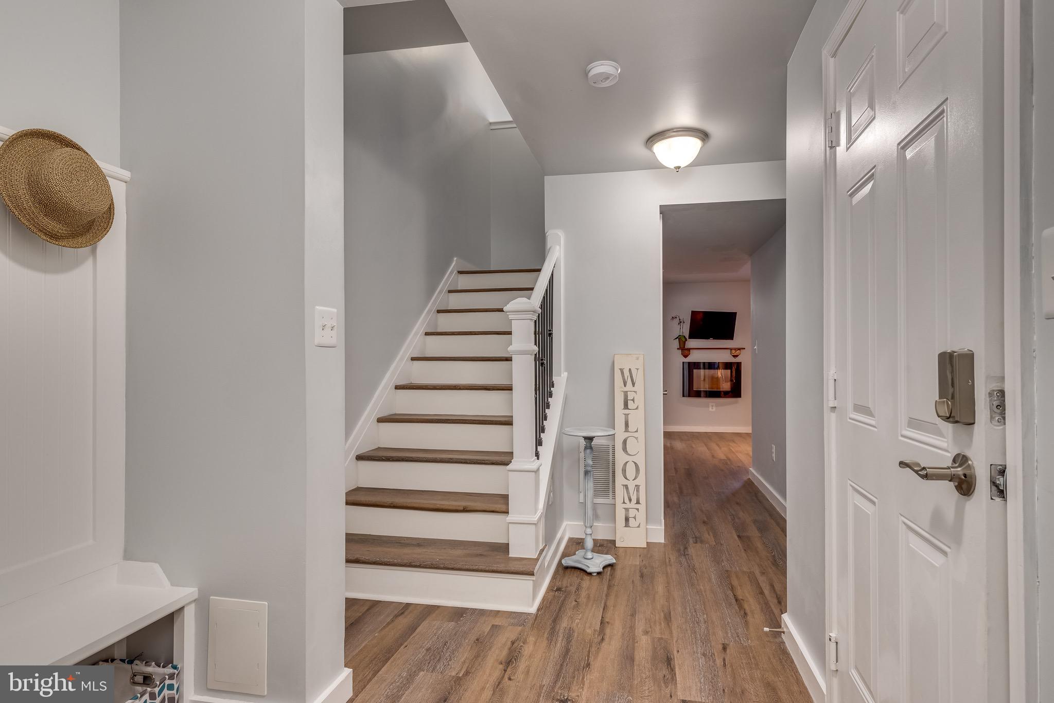 LAKELAND PLACE - Residential