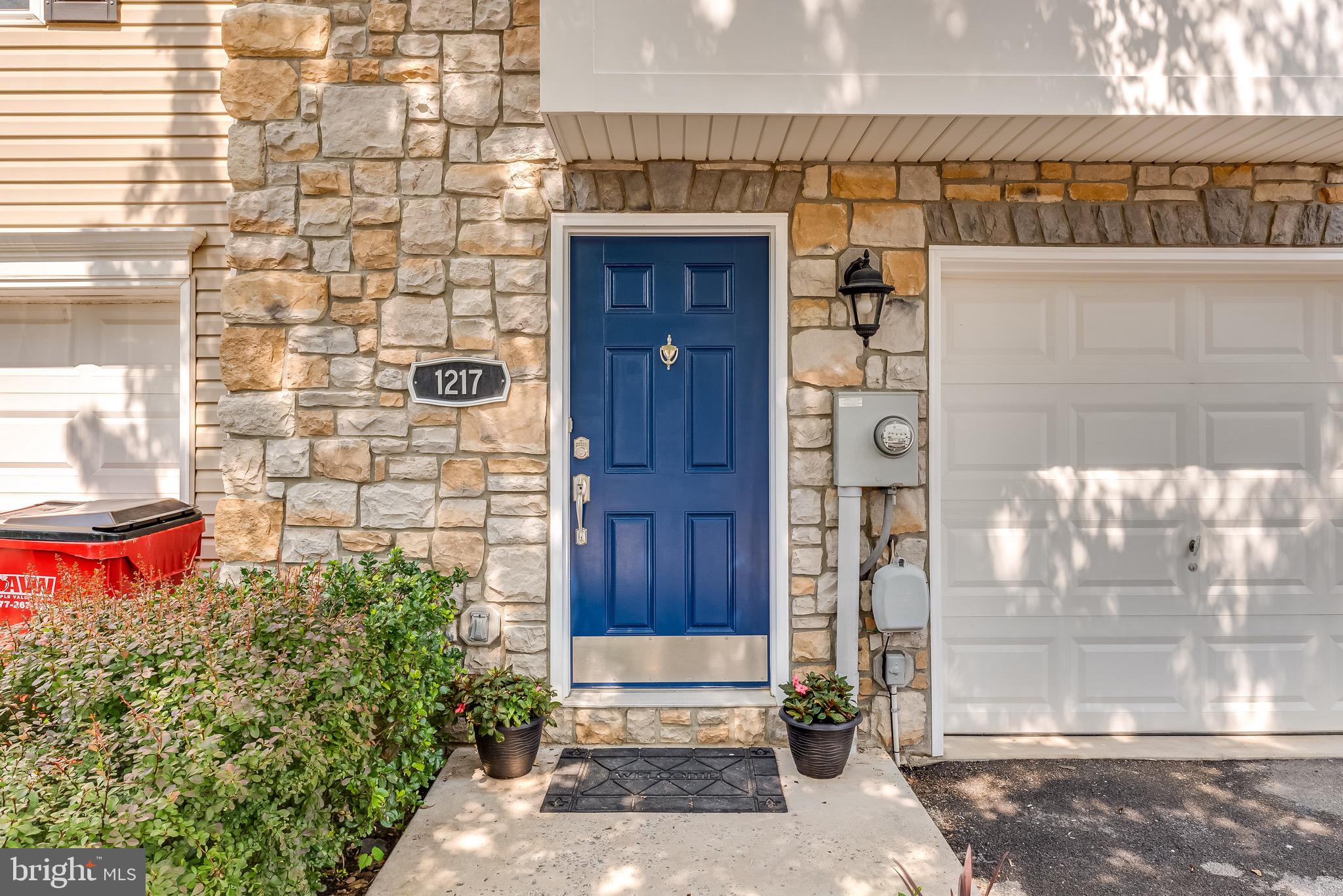 LAKELAND PLACE - Residential