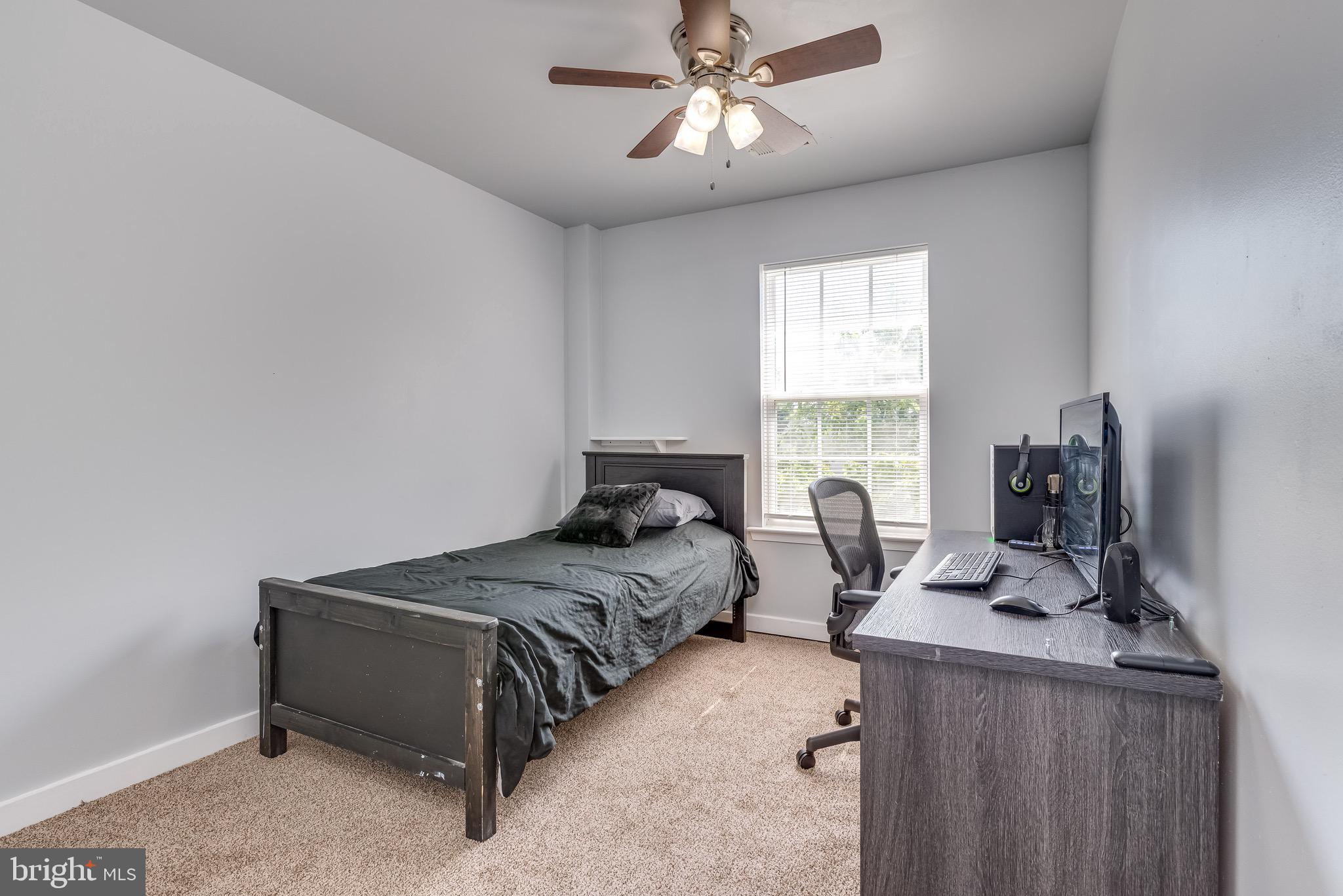 LAKELAND PLACE - Residential