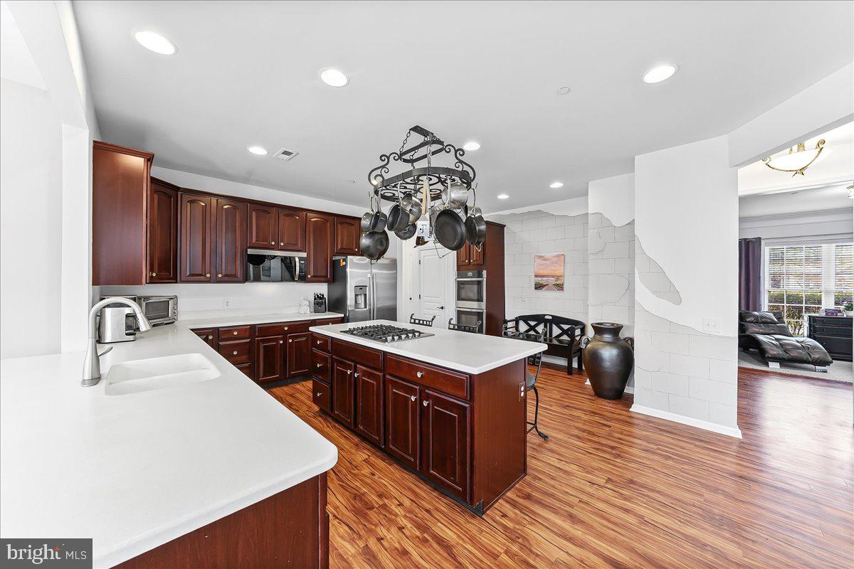 PICKERING GLEN - Residential