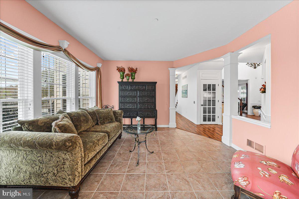 PICKERING GLEN - Residential