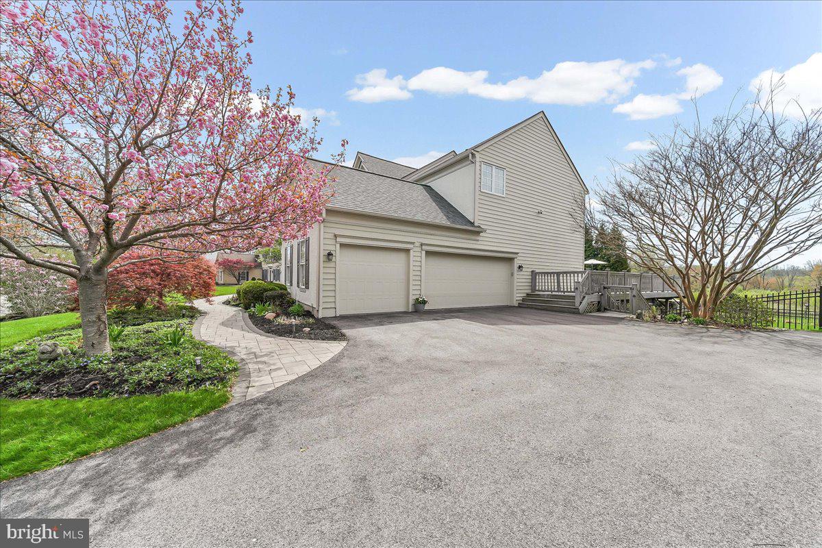 PICKERING GLEN - Residential