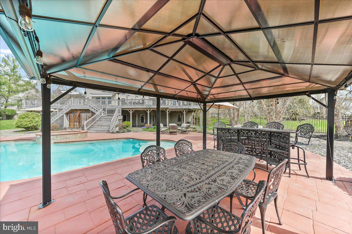 PICKERING GLEN - Residential