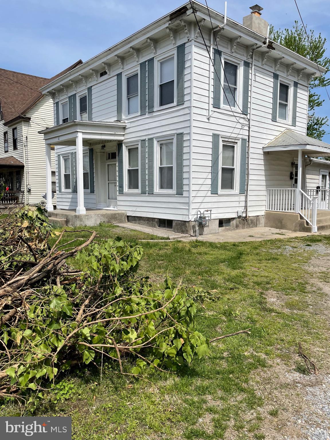 18A&B, 18 1/2 MAIN STREET