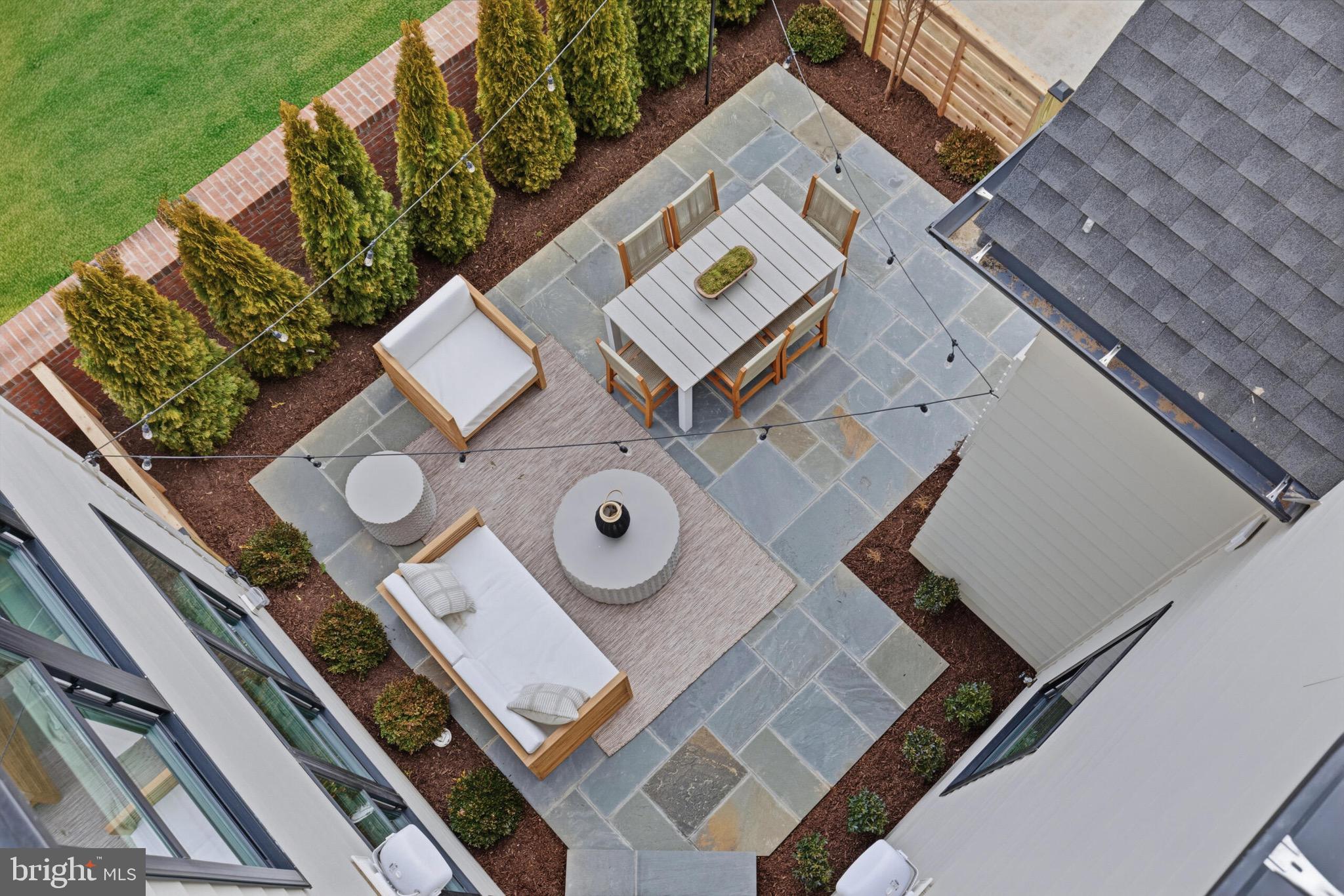 STRATHMORE VIEW - Residential