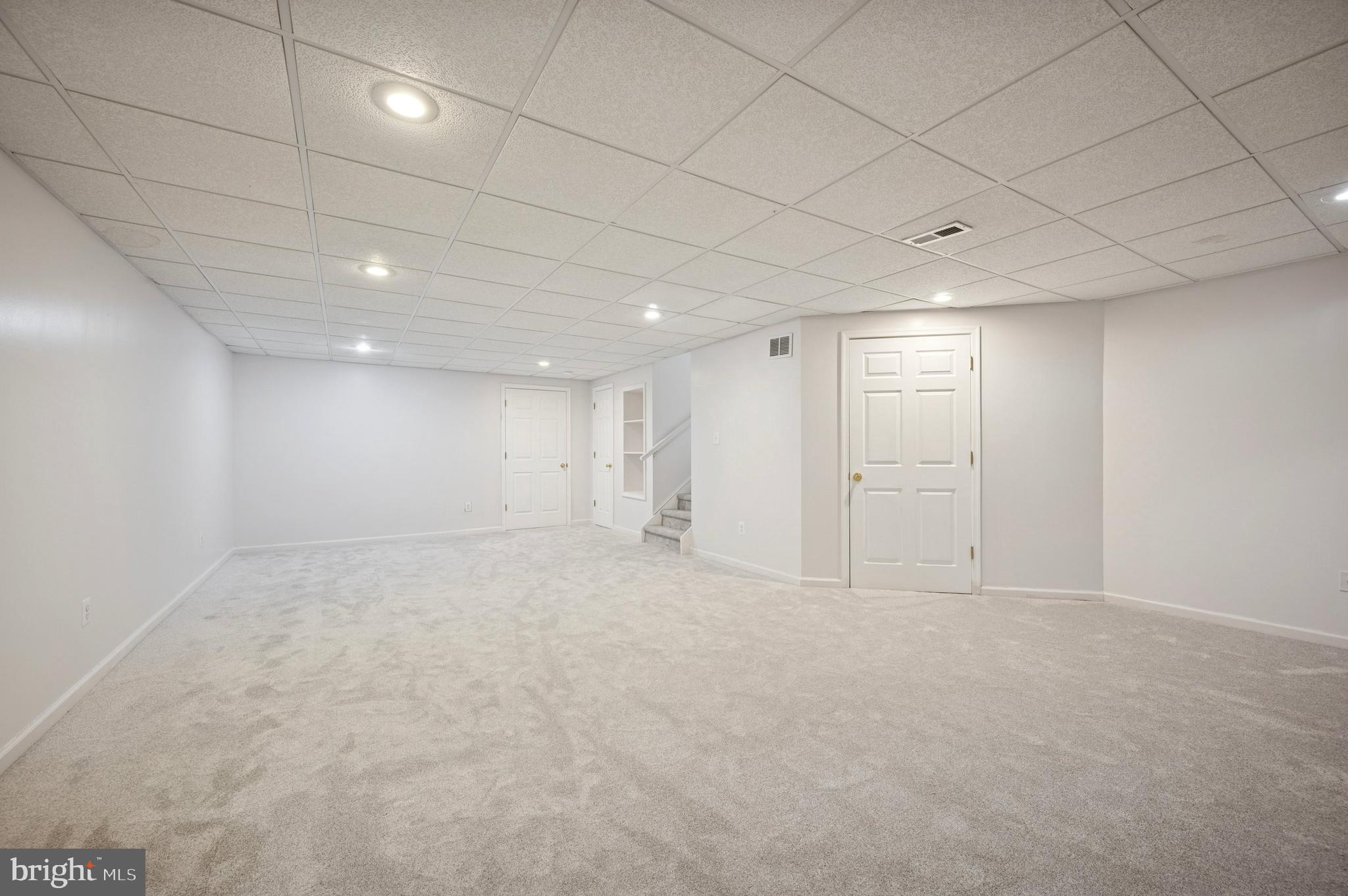 COLLEGE WOODS - Residential