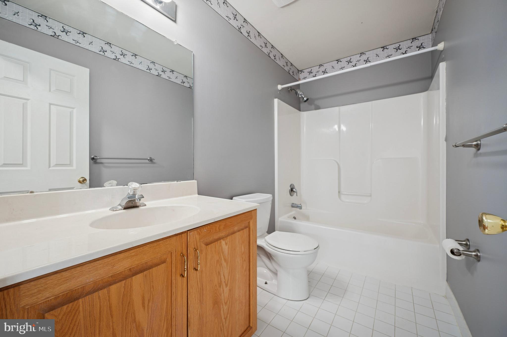 COLLEGE WOODS - Residential