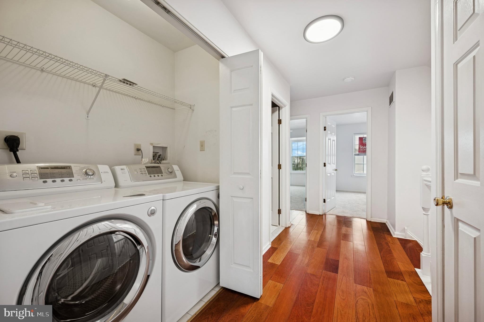 COLLEGE WOODS - Residential