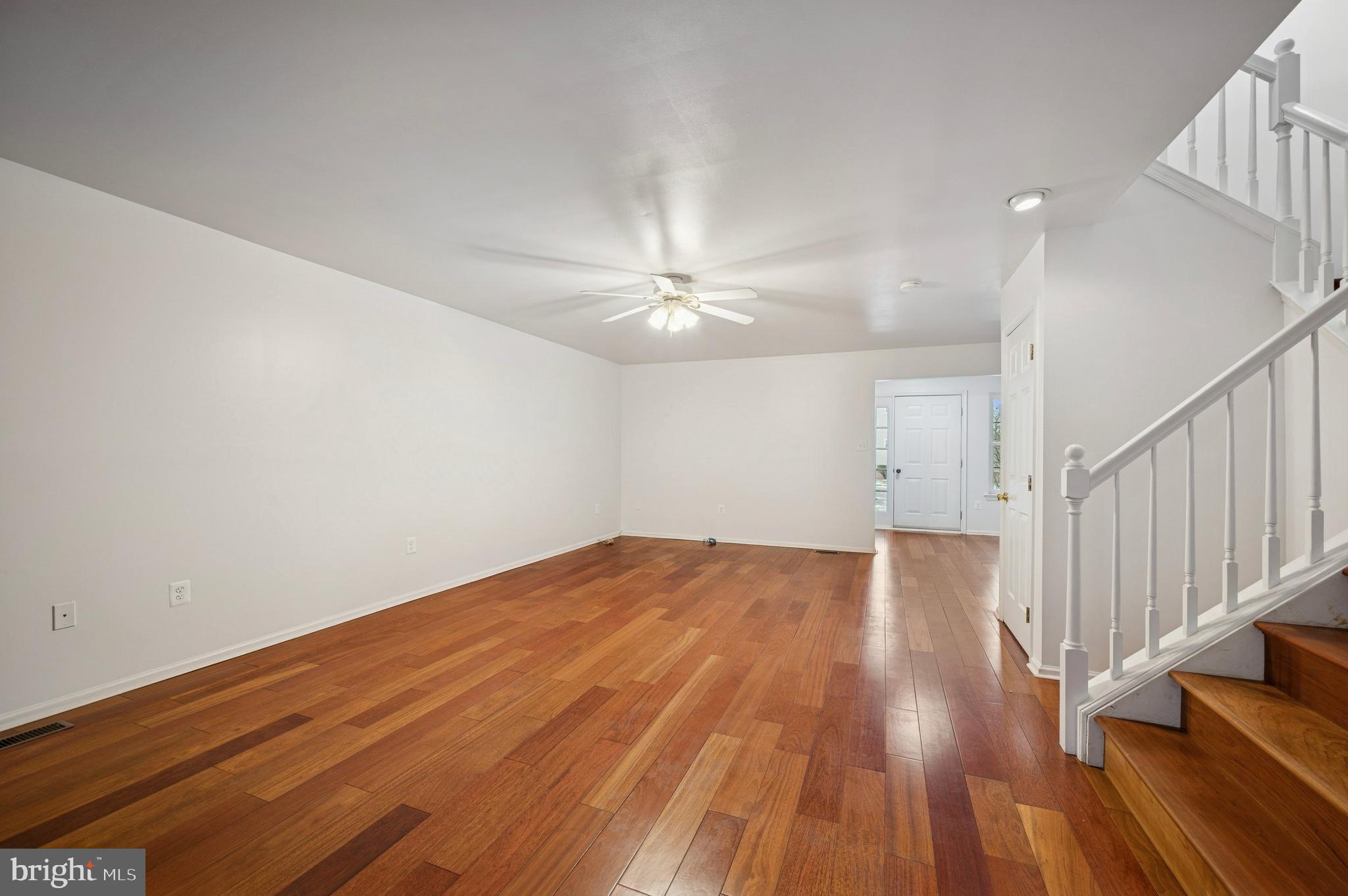 COLLEGE WOODS - Residential