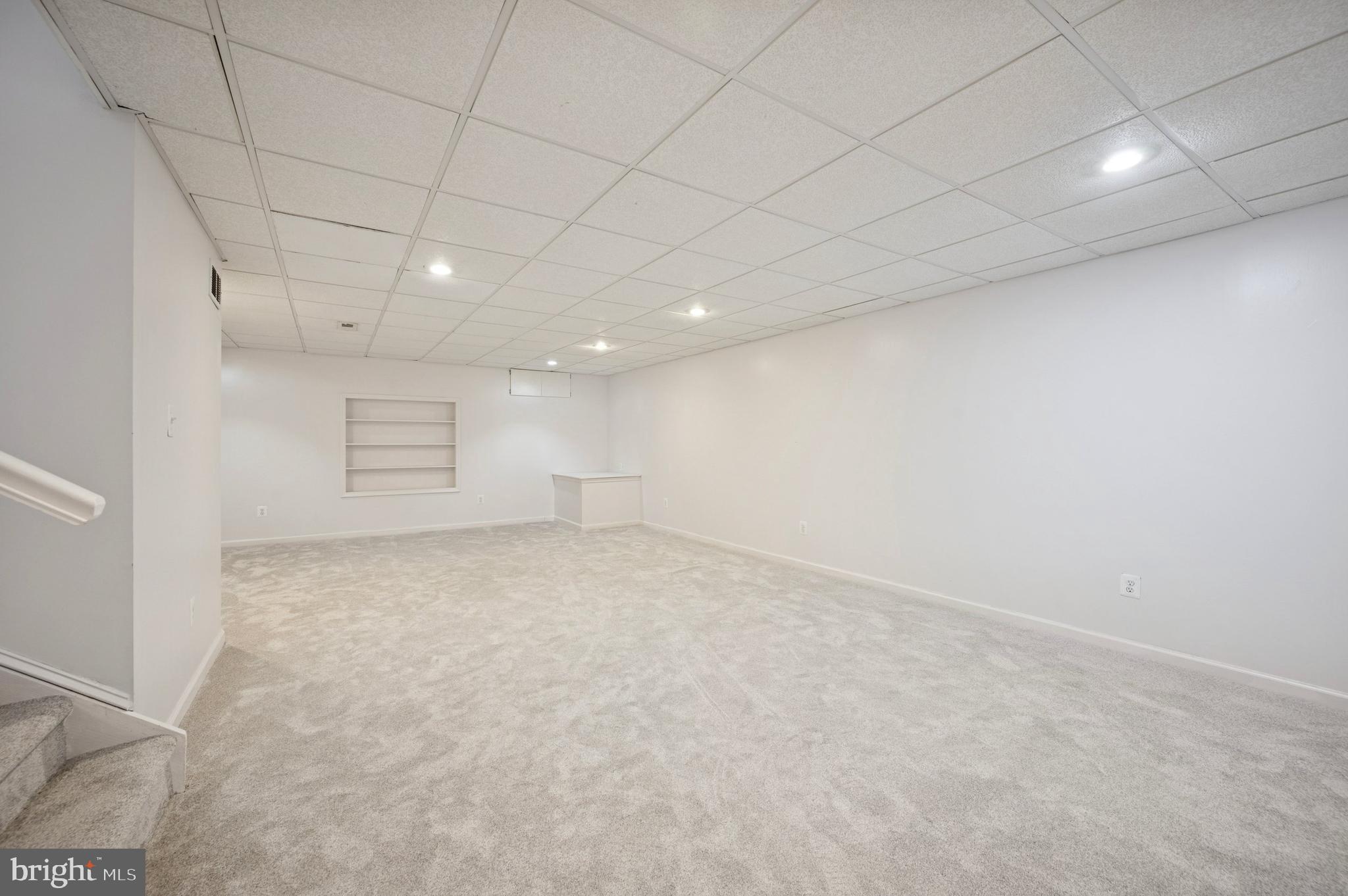 COLLEGE WOODS - Residential