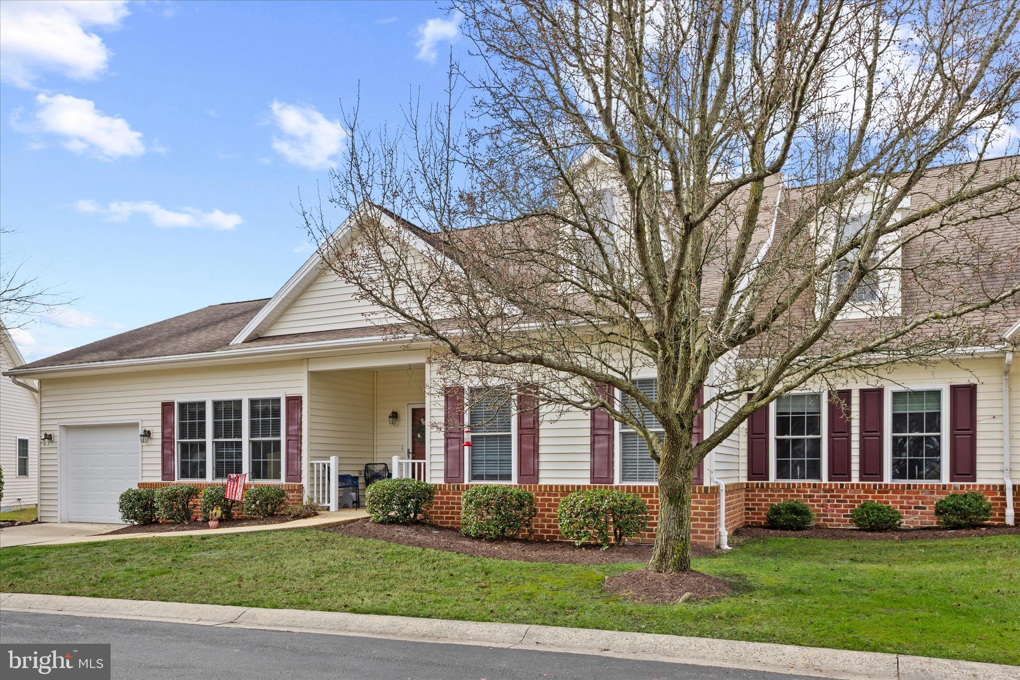 1106 S SCHUMAKER DRIVE