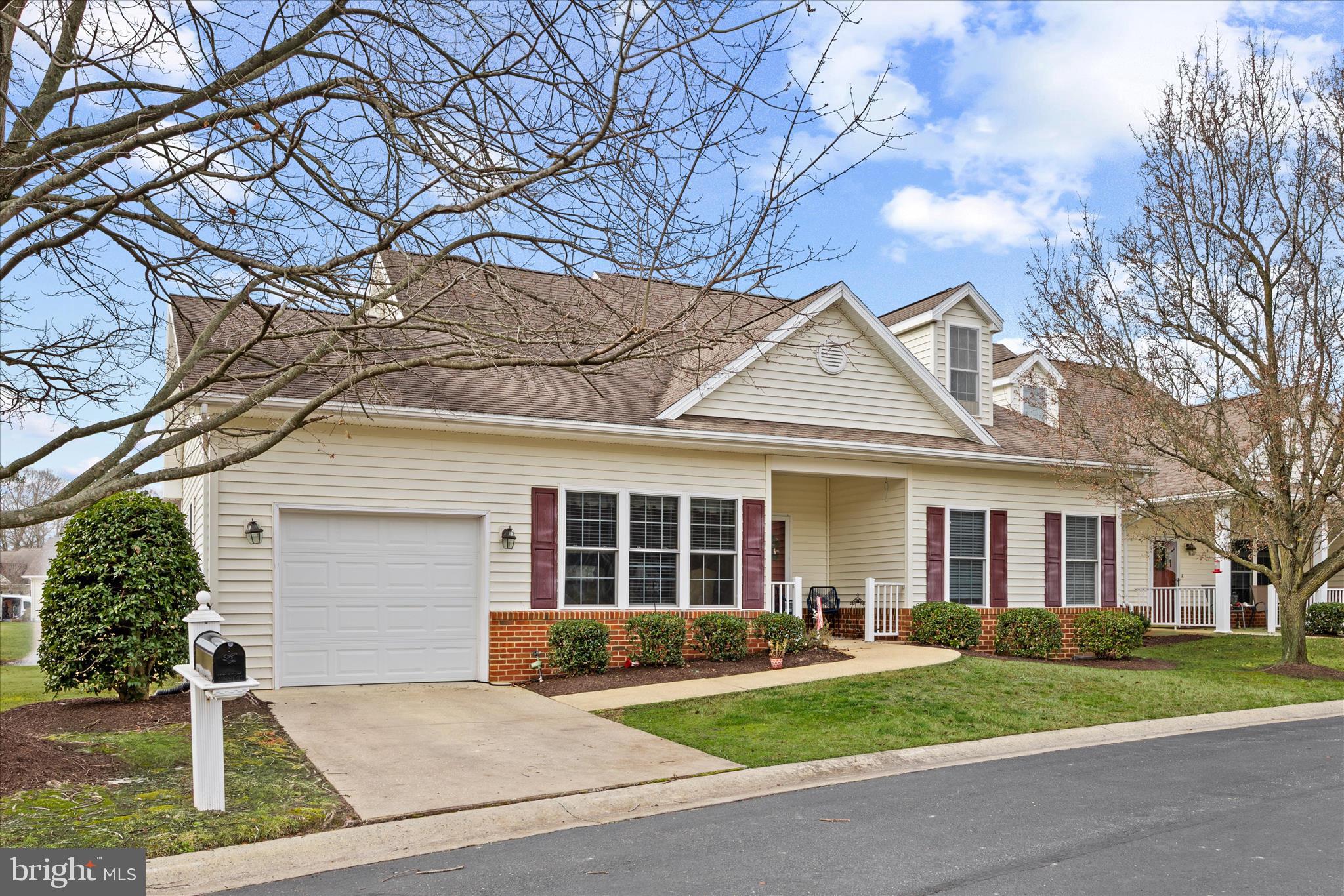 1106 S SCHUMAKER DRIVE