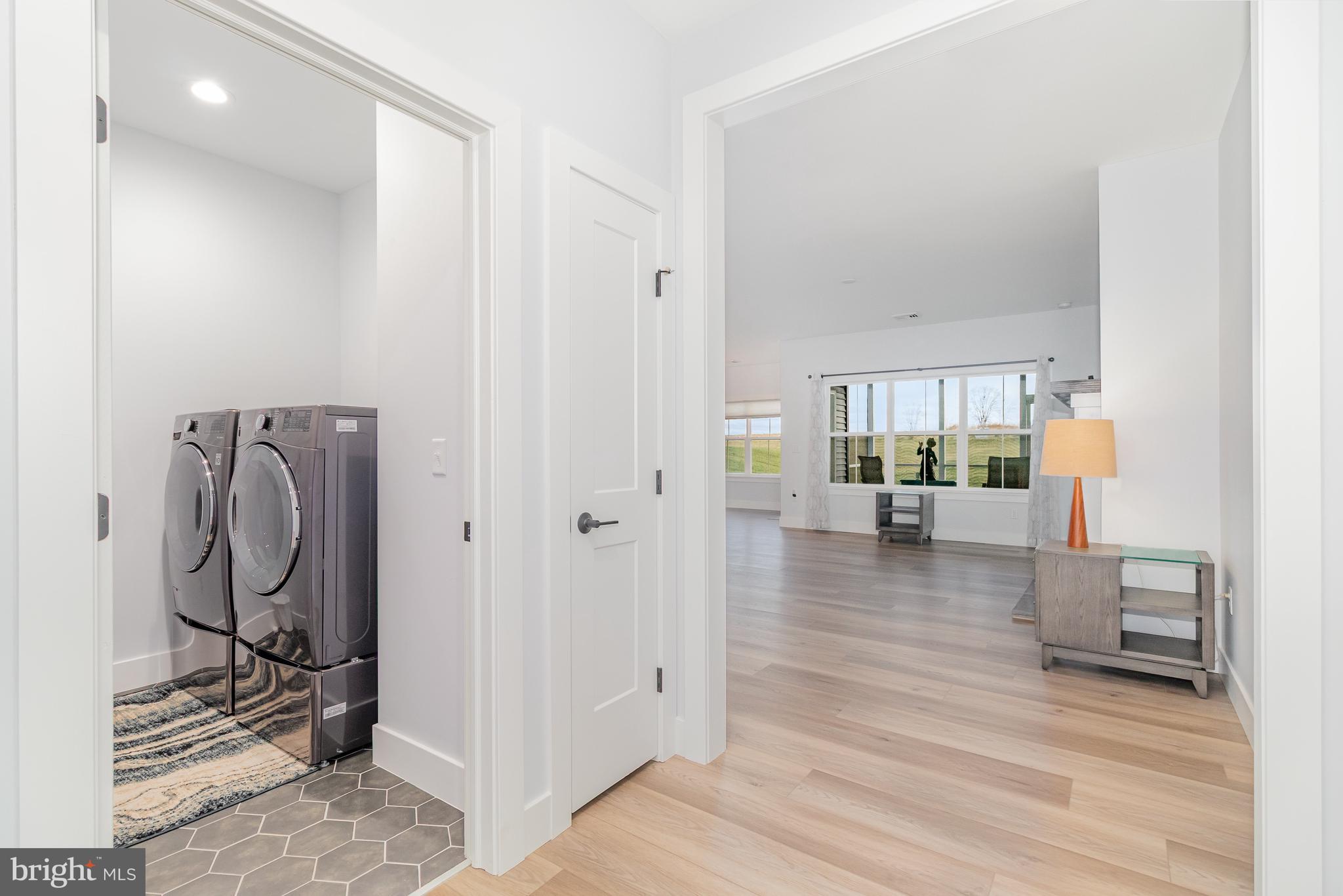 WINDING CREEK - Residential