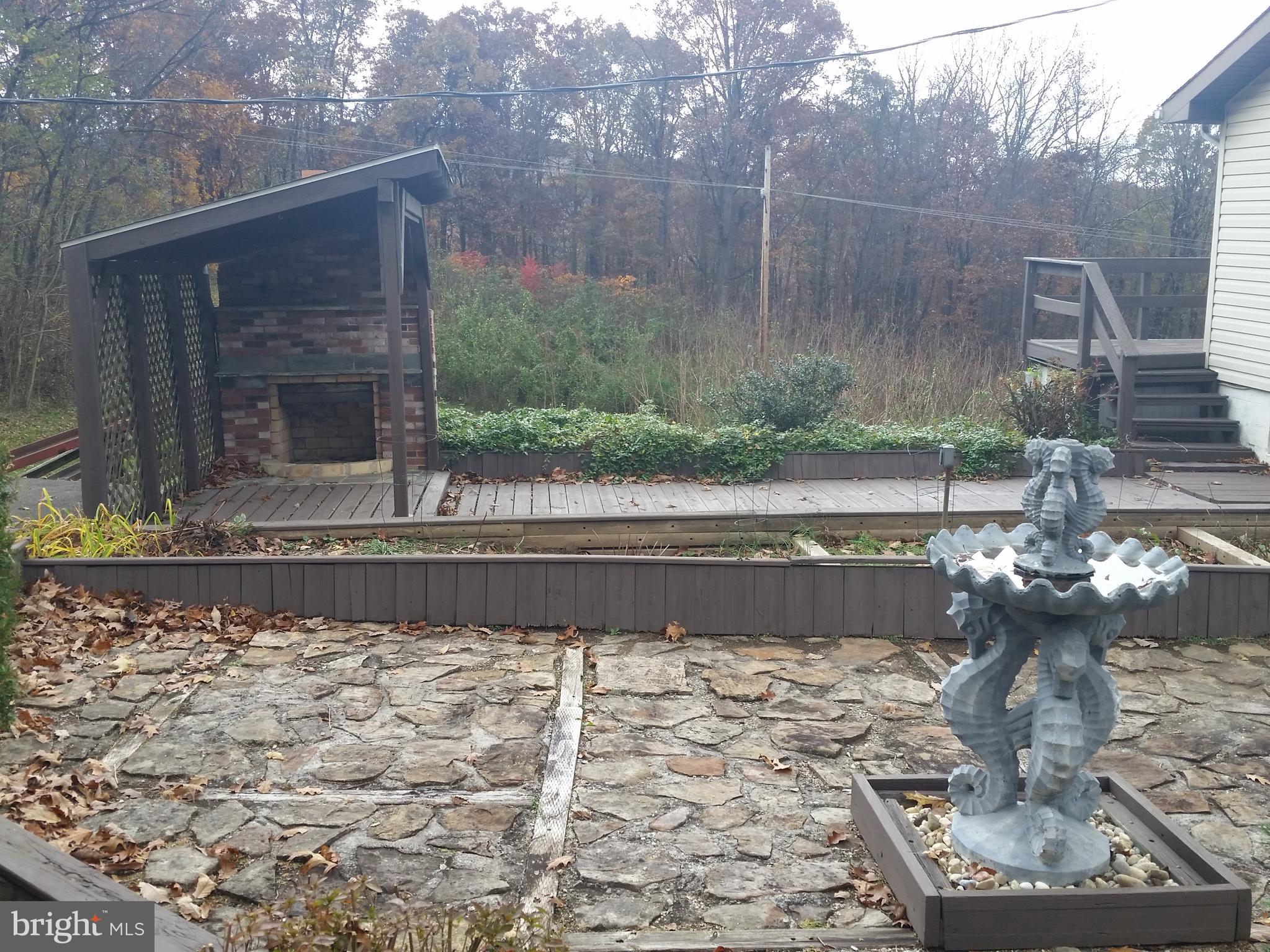 DETRICK ACRES - Residential