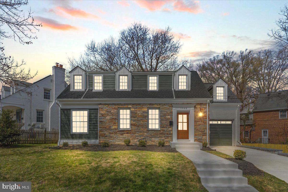 1705 CORWIN DRIVE