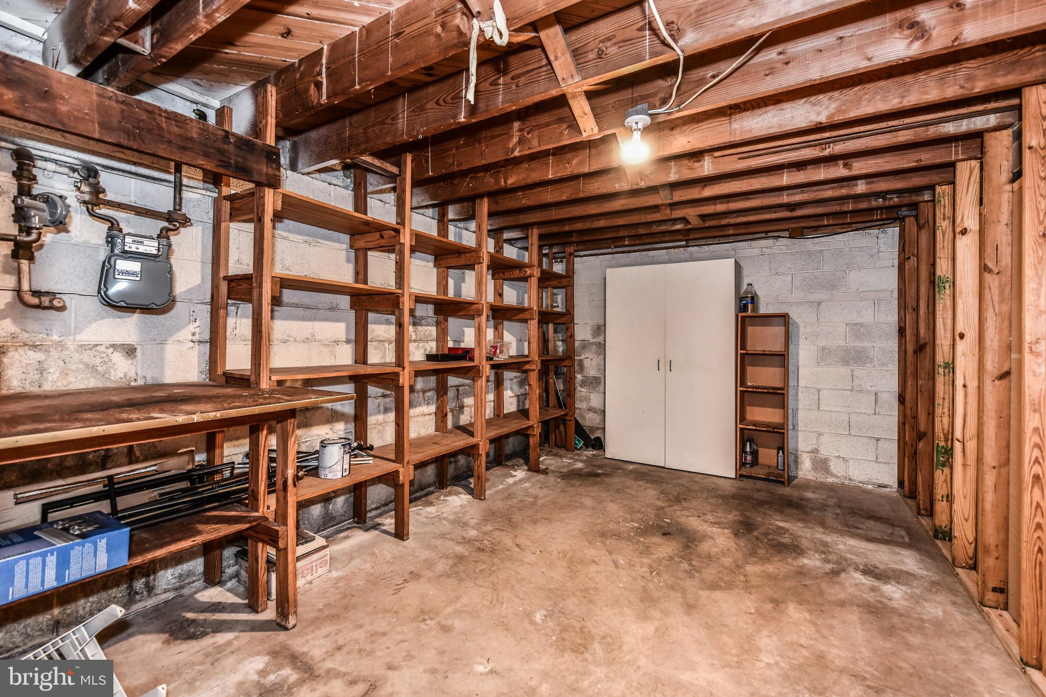 WEST SPRINGFIELD - Residential Lease