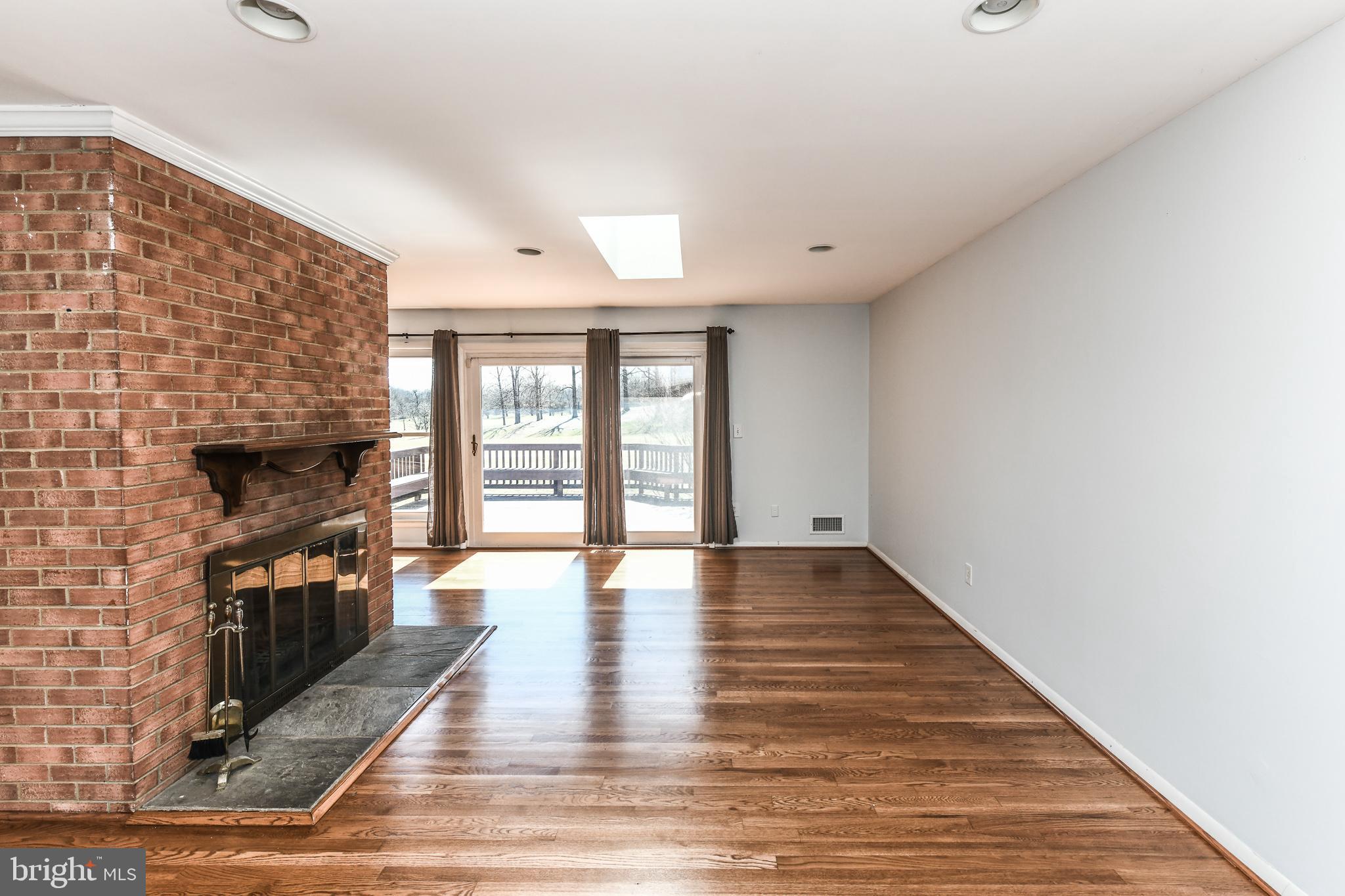 WEST SPRINGFIELD - Residential Lease