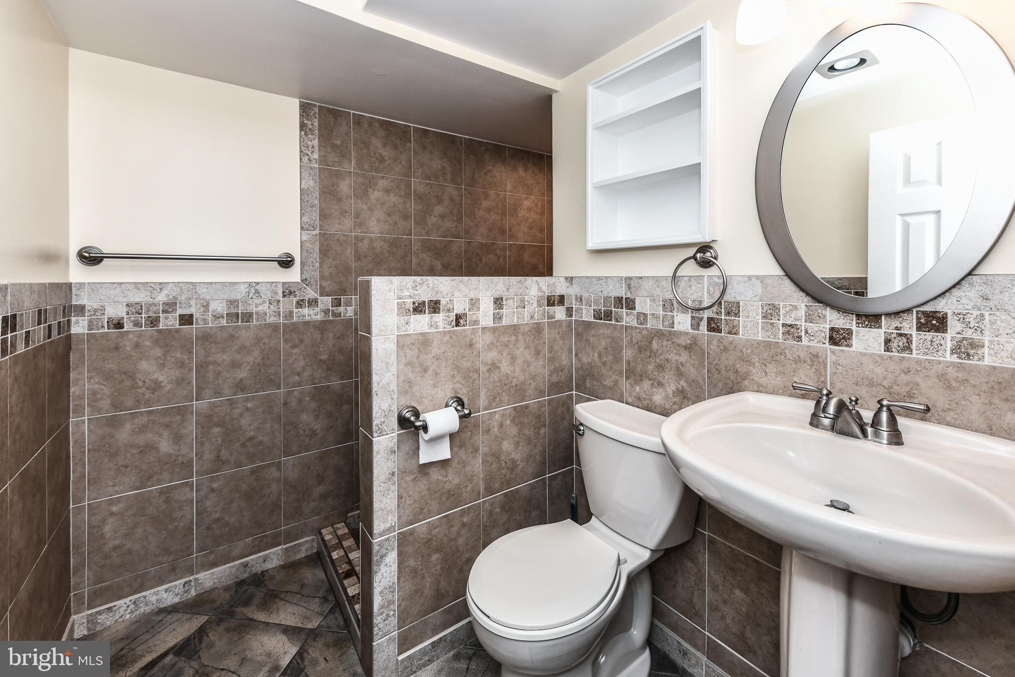 WEST SPRINGFIELD - Residential Lease