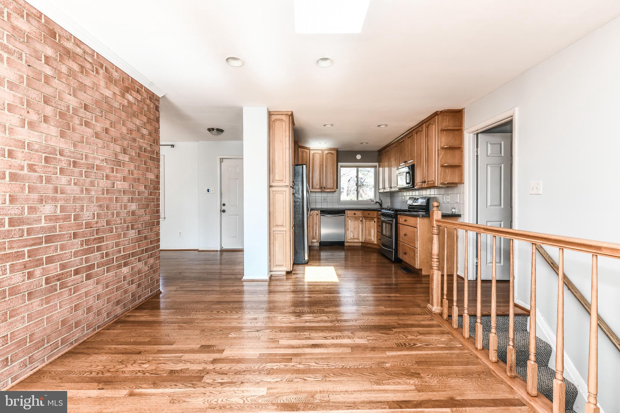 WEST SPRINGFIELD - Residential Lease