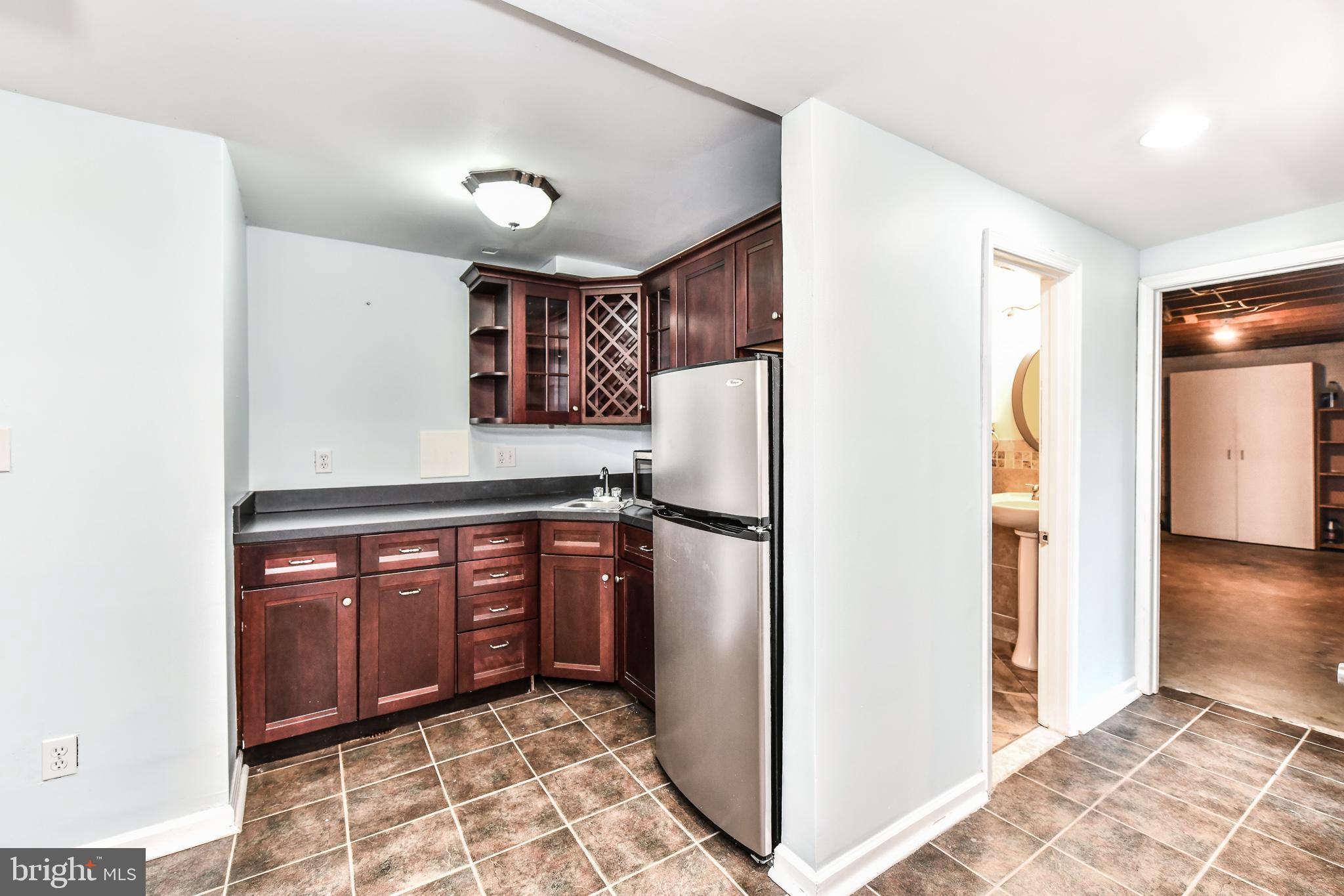 WEST SPRINGFIELD - Residential Lease