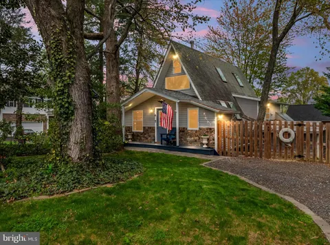 829 Hillside Avenue, Edgewater, MD MLS: MDAA2112422