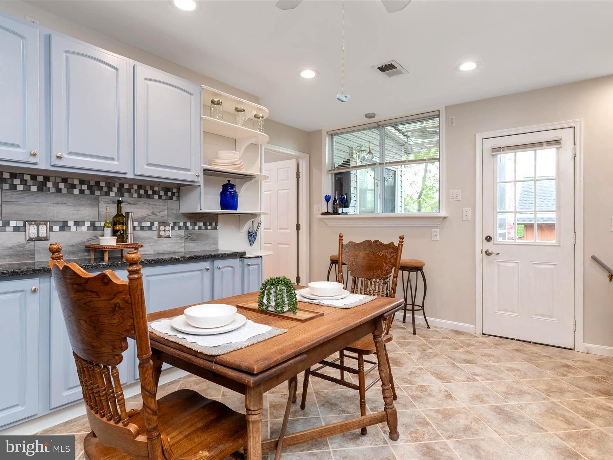 SELBY ON THE BAY - Residential