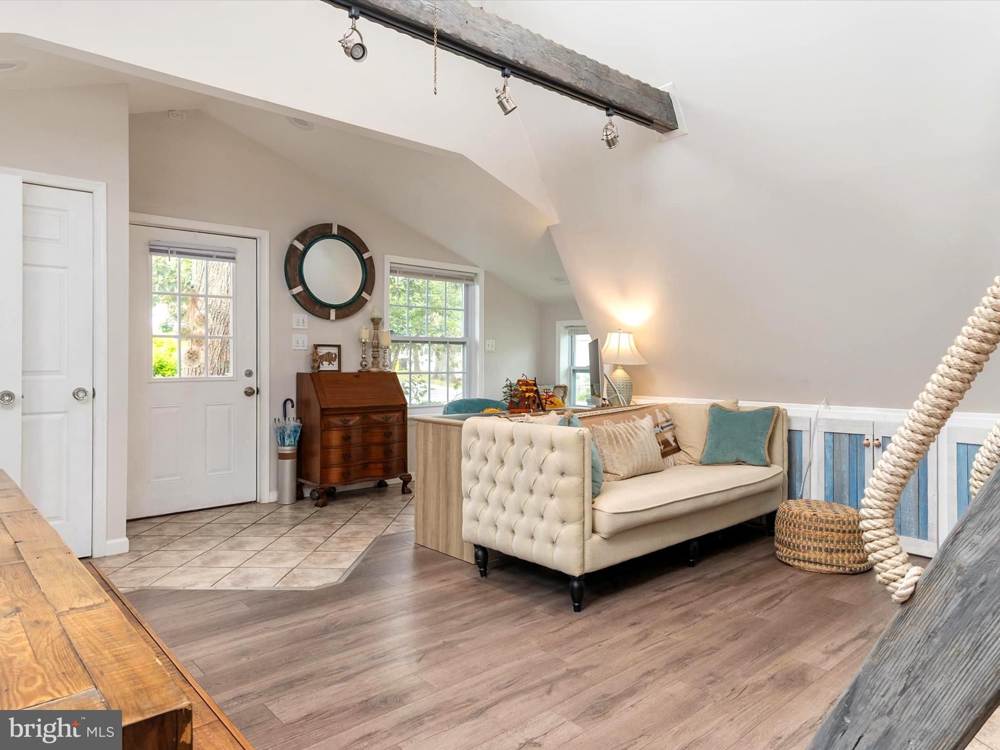 SELBY ON THE BAY - Residential