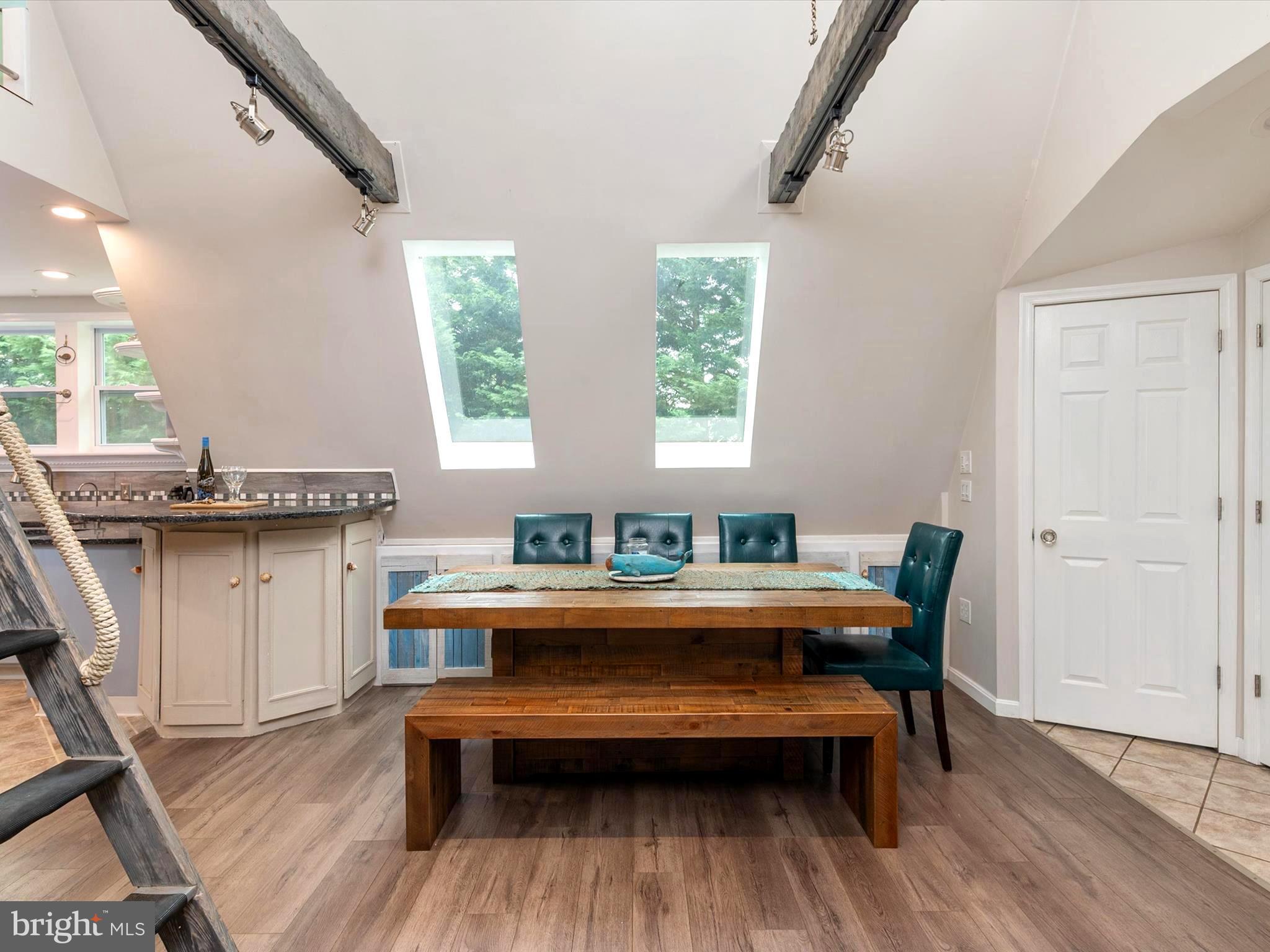 SELBY ON THE BAY - Residential