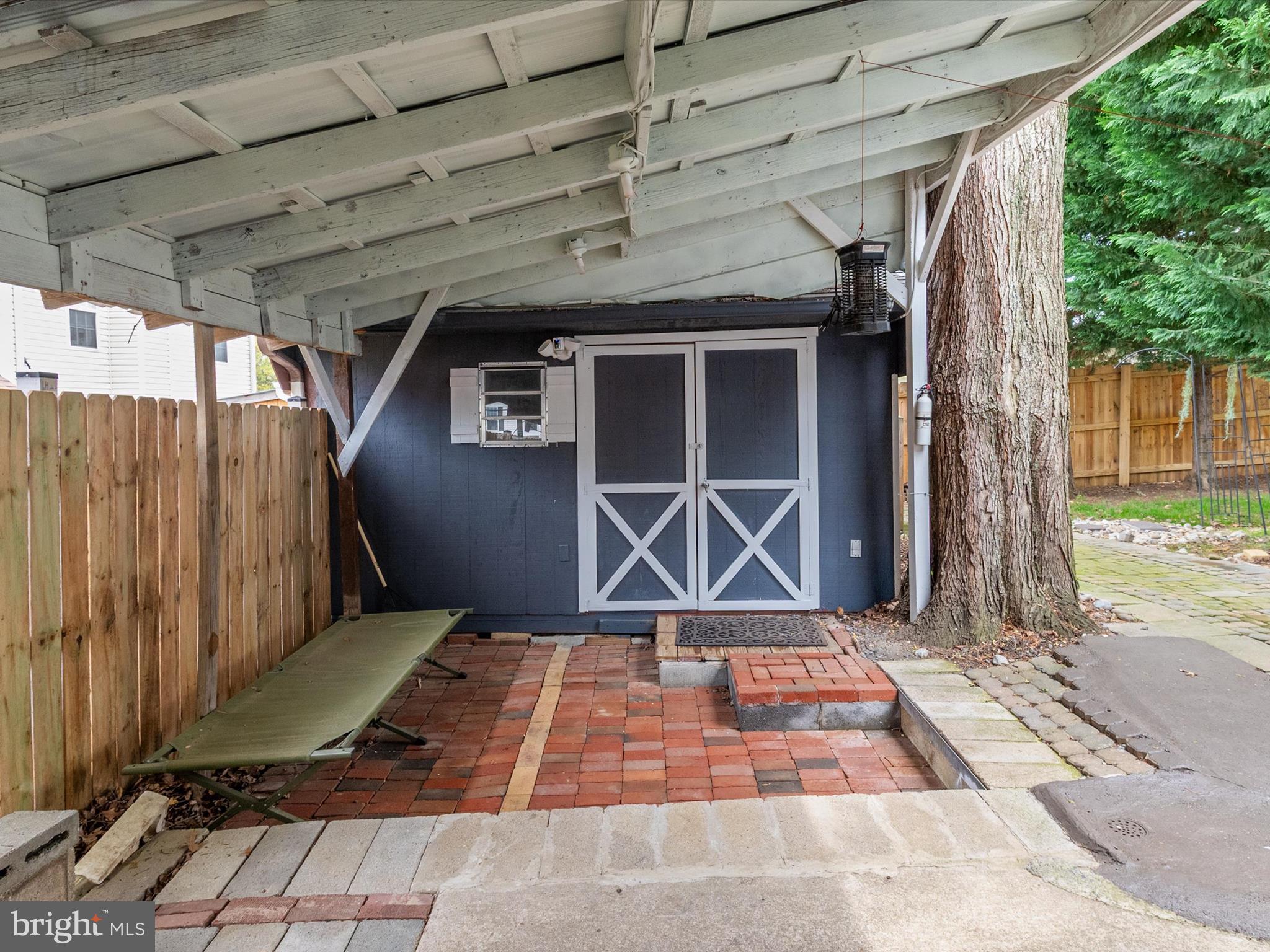 SELBY ON THE BAY - Residential