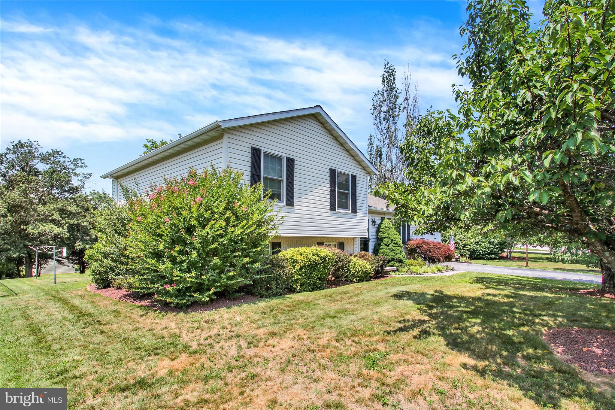 30 GARDENIA DRIVE