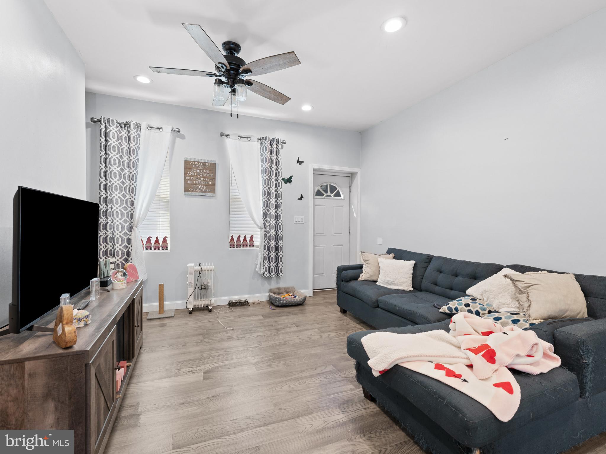 KENSINGTON - Residential