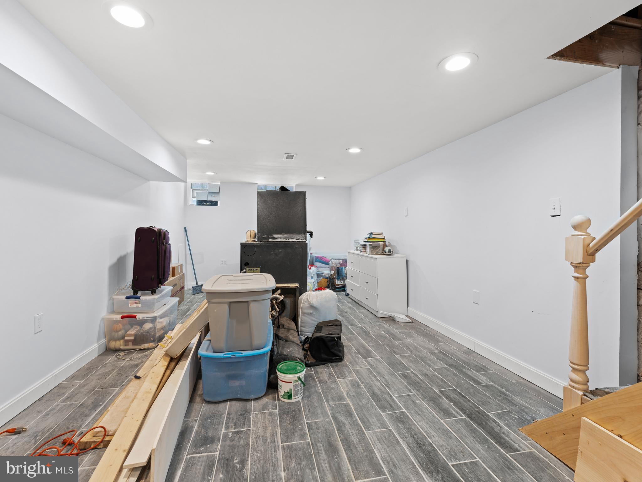 KENSINGTON - Residential