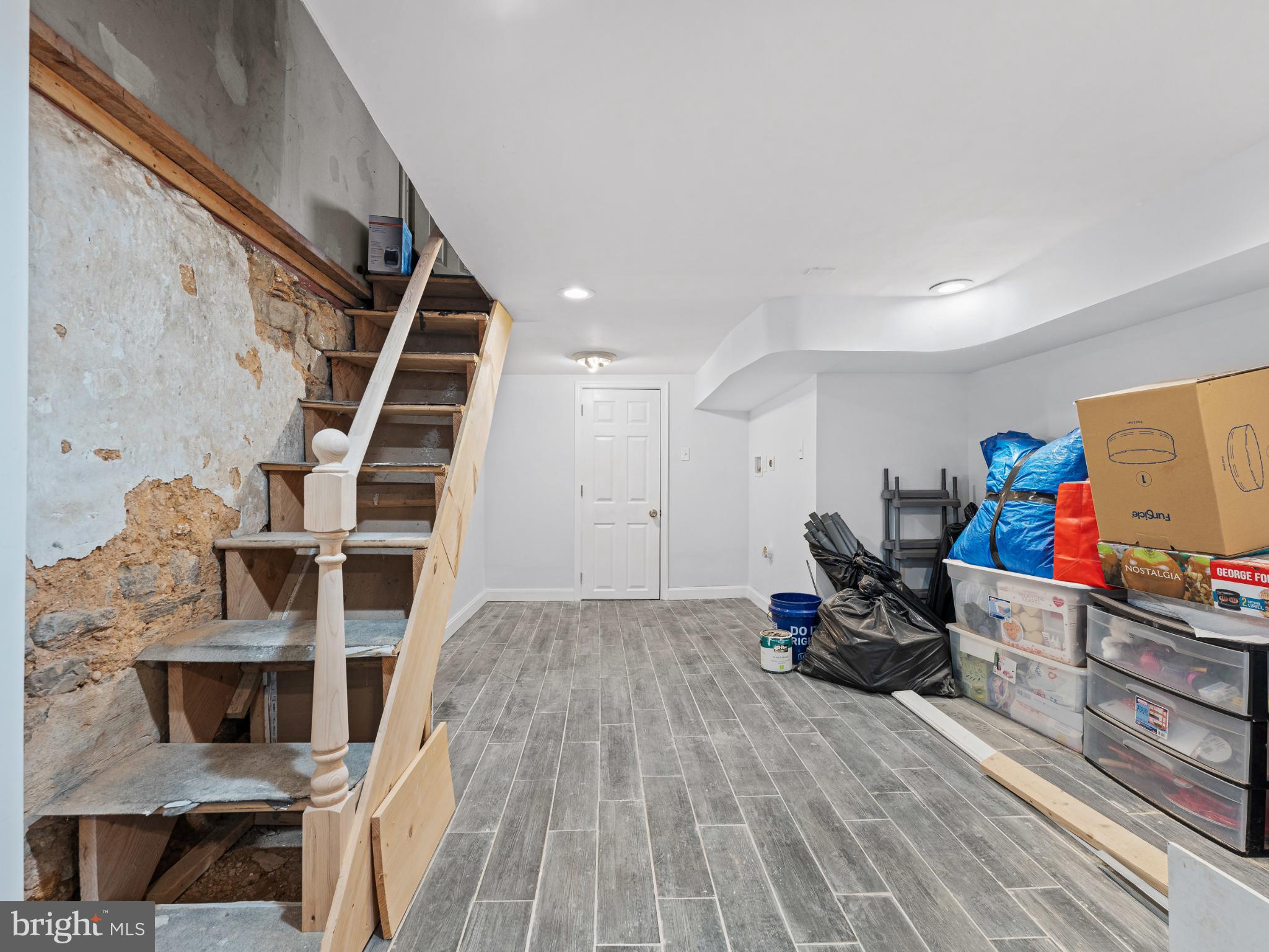 KENSINGTON - Residential