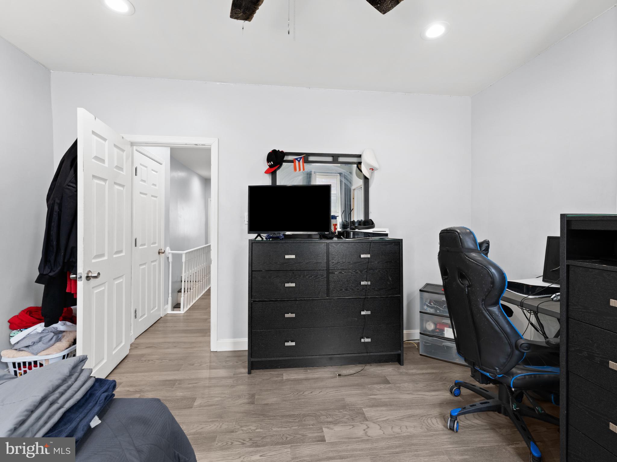 KENSINGTON - Residential