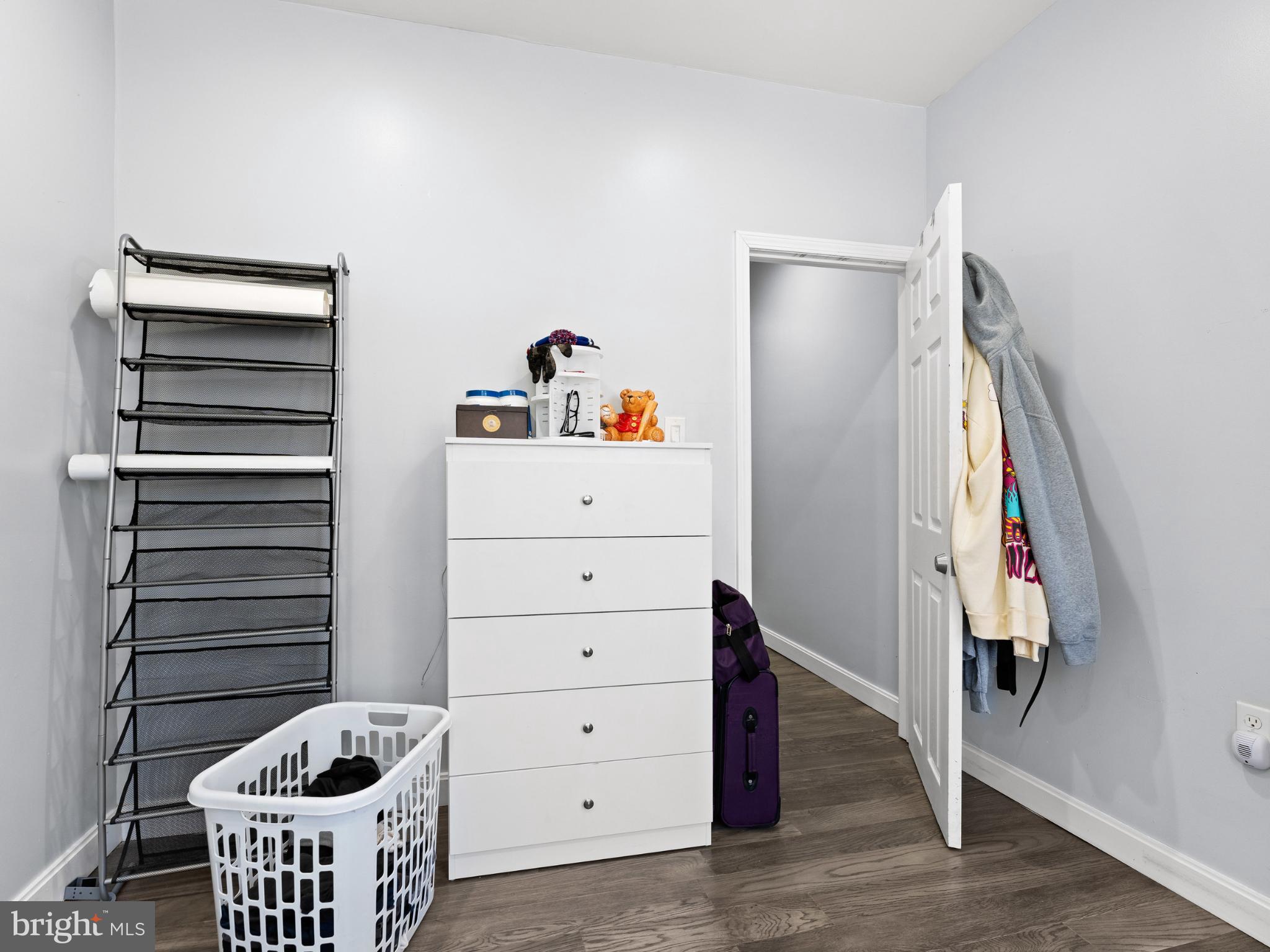 KENSINGTON - Residential