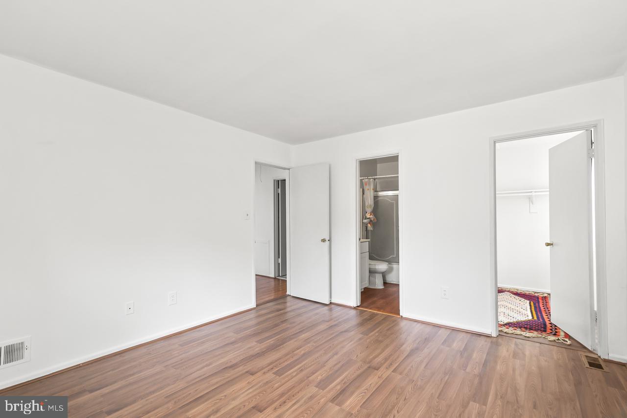 LAKE BRADDOCK - Residential