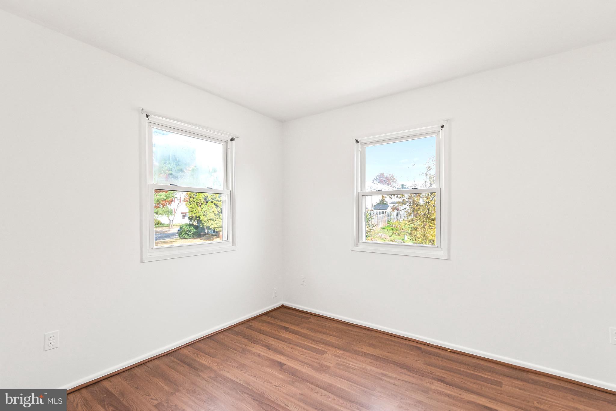 LAKE BRADDOCK - Residential