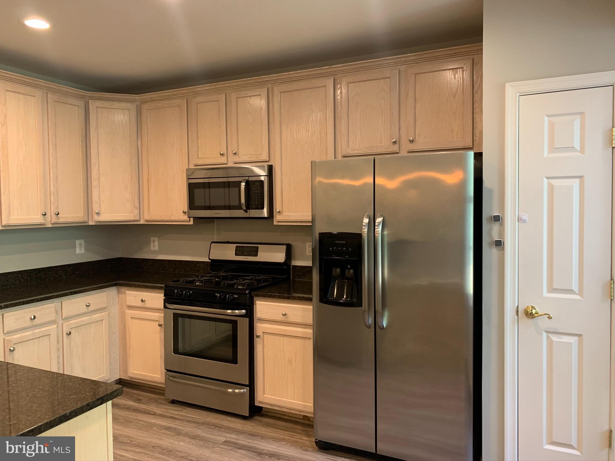 GOVERNORS GROVE - Residential Lease