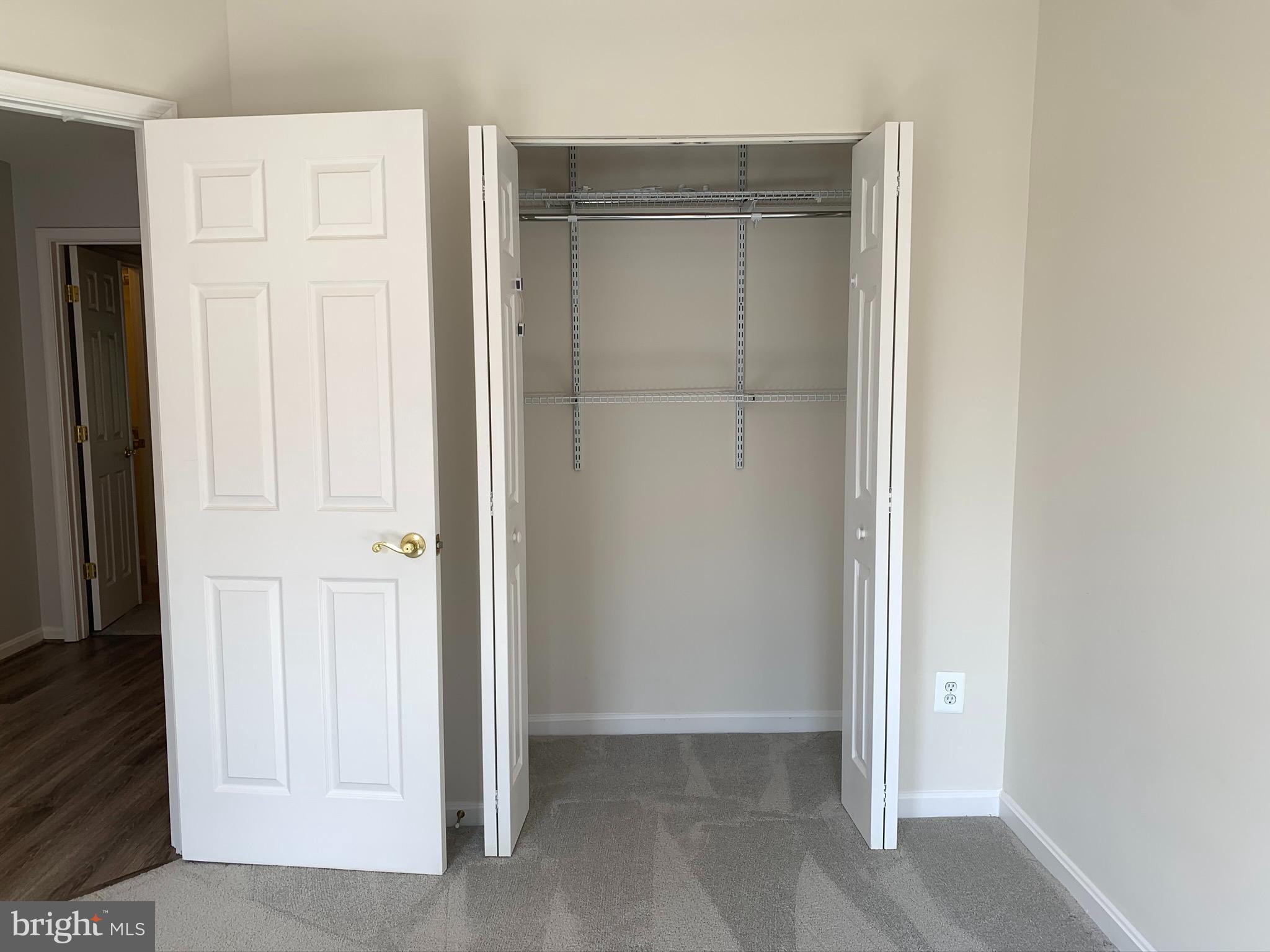 GOVERNORS GROVE - Residential Lease