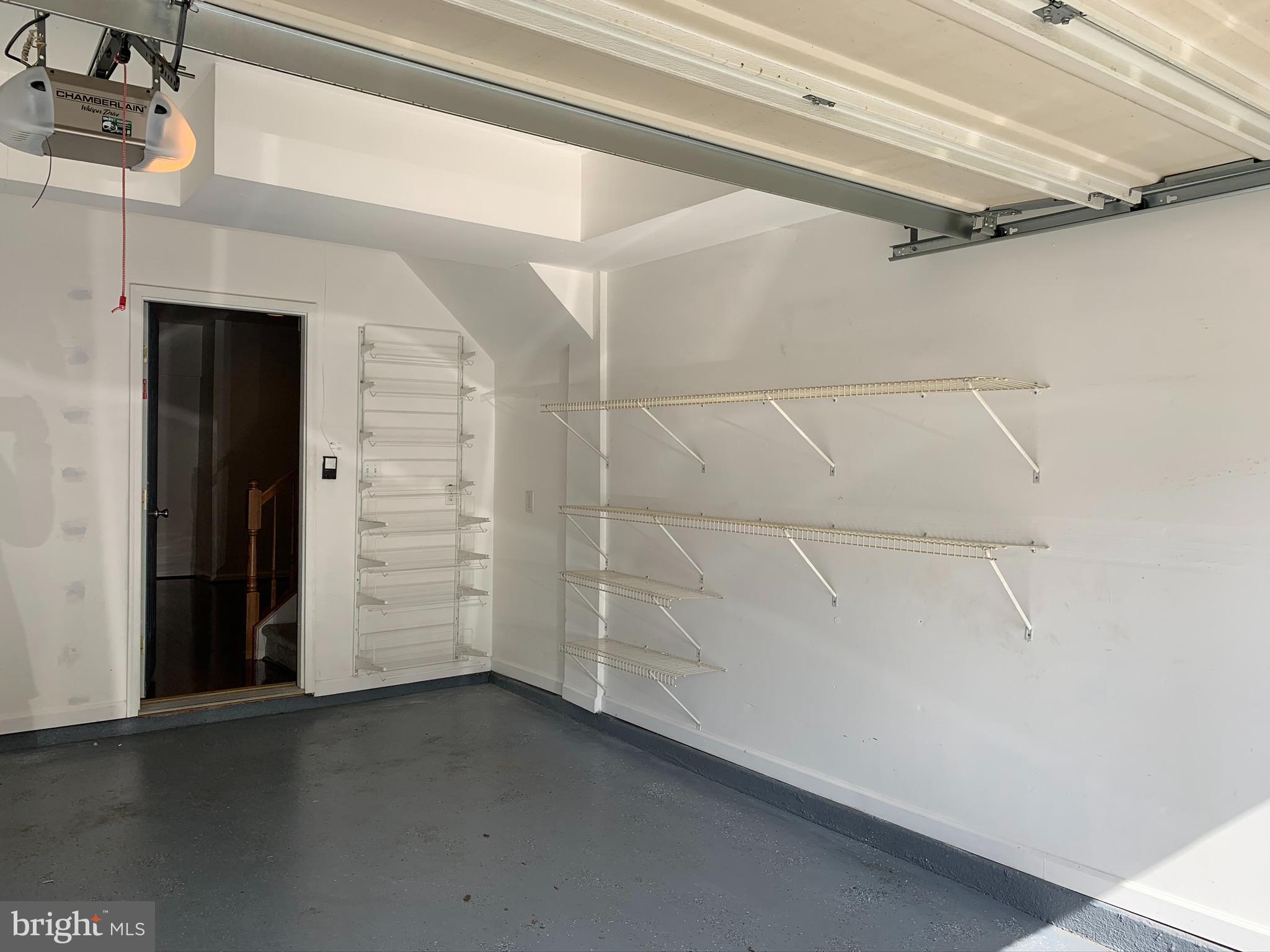 GOVERNORS GROVE - Residential Lease